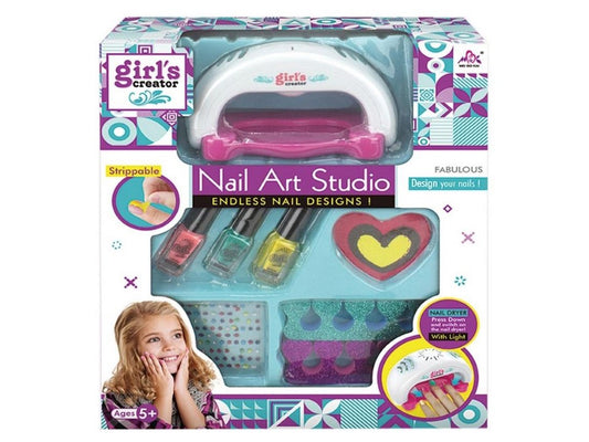 Nail art studio